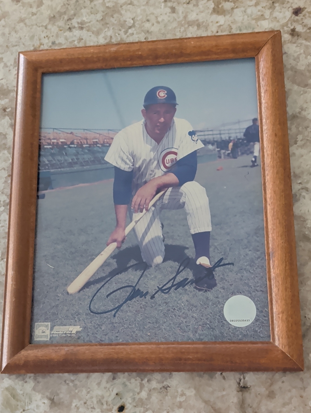 Vintage Autograph Ron Santo MLB Hologram Authentic Wooden Framed Picture 8x10